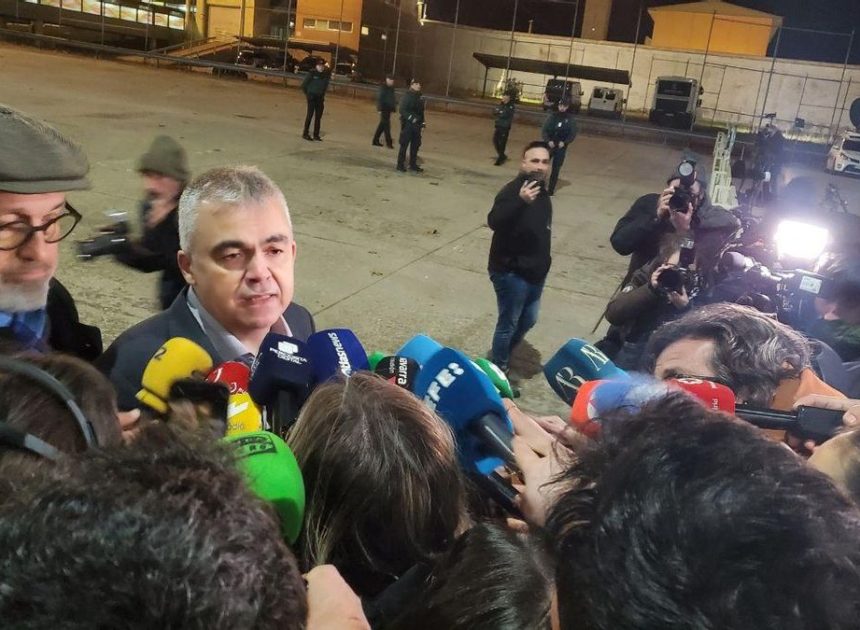 Santos Cerdán sale de la cárcel casi cinco meses después: «Se han dicho mentiras, confío en que la verdad se imponga»