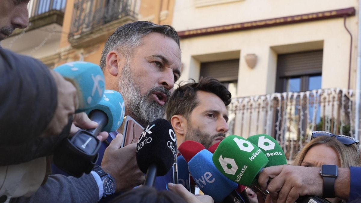 Abascal vuelve a defender a Mazón y dice que Feijóo lo usa como «un chivo expiatorio que da oxígeno a Sánchez»