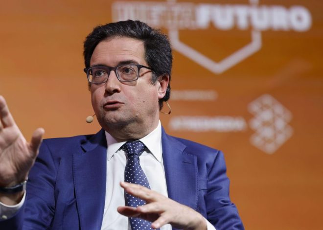 La negociación entre Gobierno y sindicatos por el sueldo de los funcionarios continúa sin acuerdo