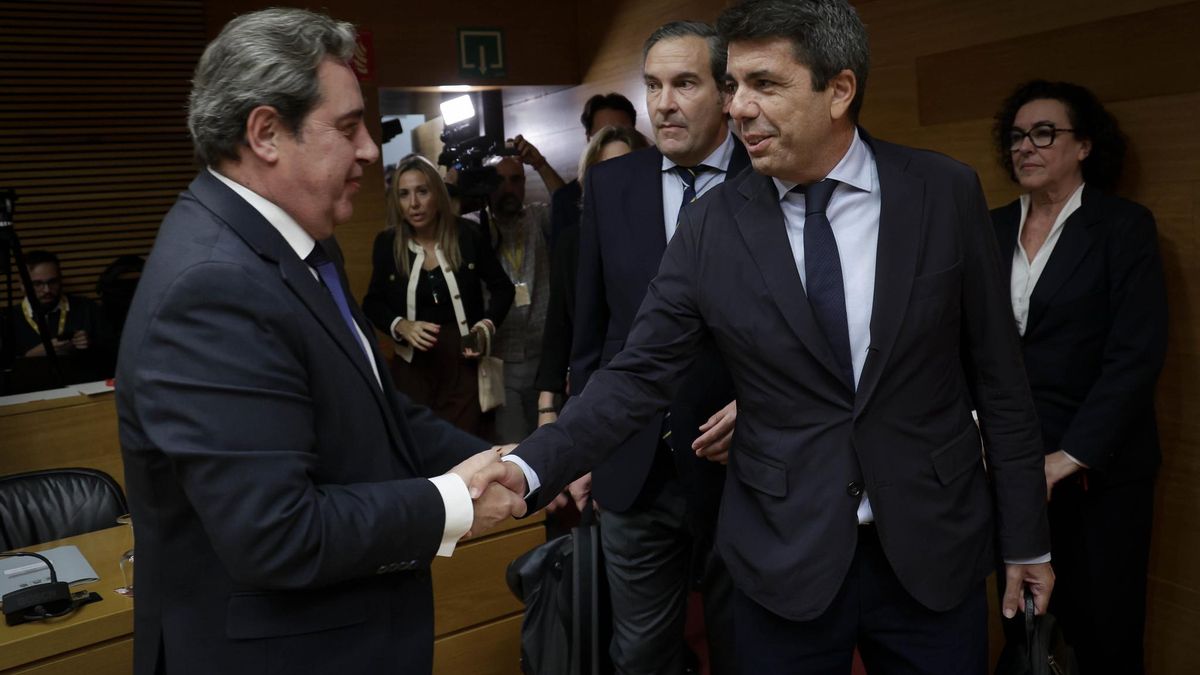 PP y Vox escenifican su nuevo pacto para la Generalitat y salvan a Mazón de explicar su comida en El Ventorro