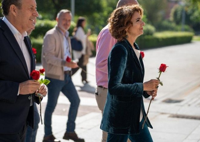 Montero, sobre los cribados del cáncer de mama en Andalucía: «Es inadmisible que algunos intenten relativizar la vida»