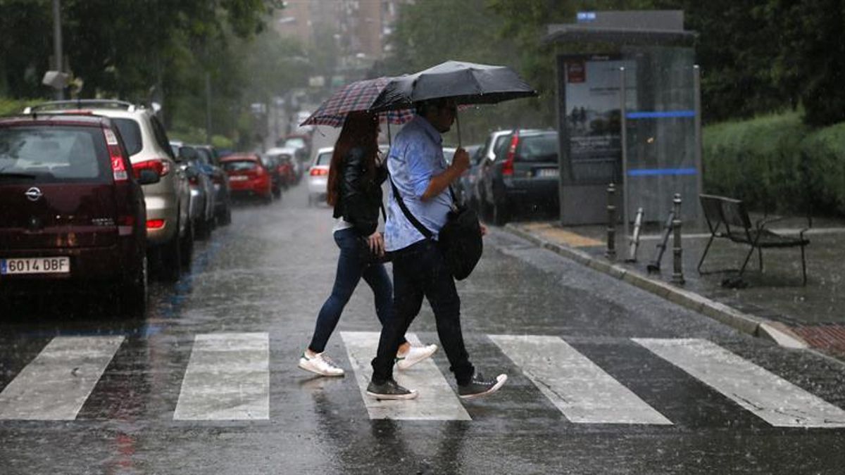 La borrasca Claudia deja un fin de semana de lluvia en Madrid y con especial intensidad en la Sierra