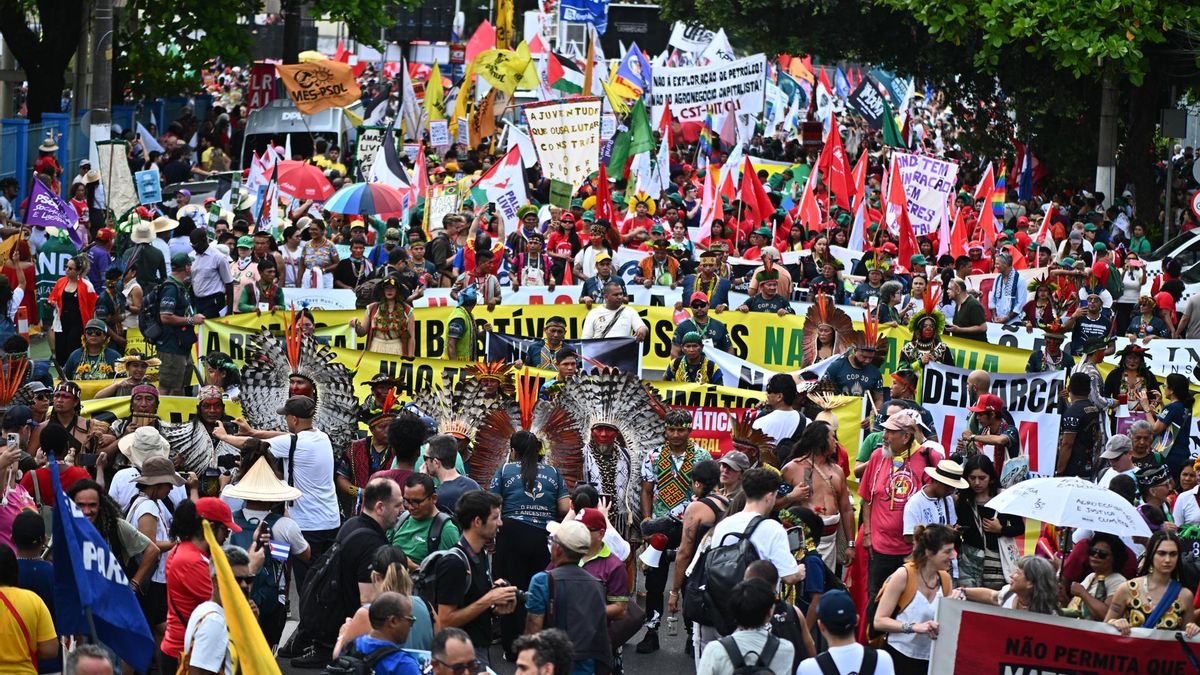 Los guardianes del clima se rebelan: indígenas y movimientos populares exigen financiación directa en la COP30