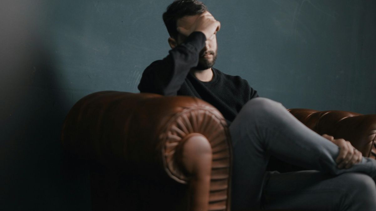 Elena Daprá, psicóloga, sobre el bajón en otoño: “La luz solar influye en nuestro reloj biológico y en los neurotransmisores”