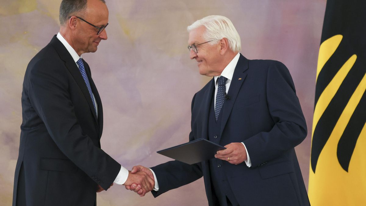 El presidente de Alemania prepara un viaje a Vitoria y Gernika como desagravio por el bombardeo nazi de 1937