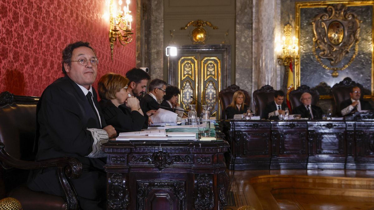 Duelo entre fiscales con fiscal general de fondo