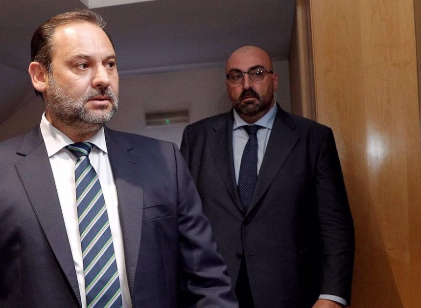 El juez del caso Koldo rechaza expulsar al PSOE de la acusación popular: «Es una conjetura decir que se le investiga»