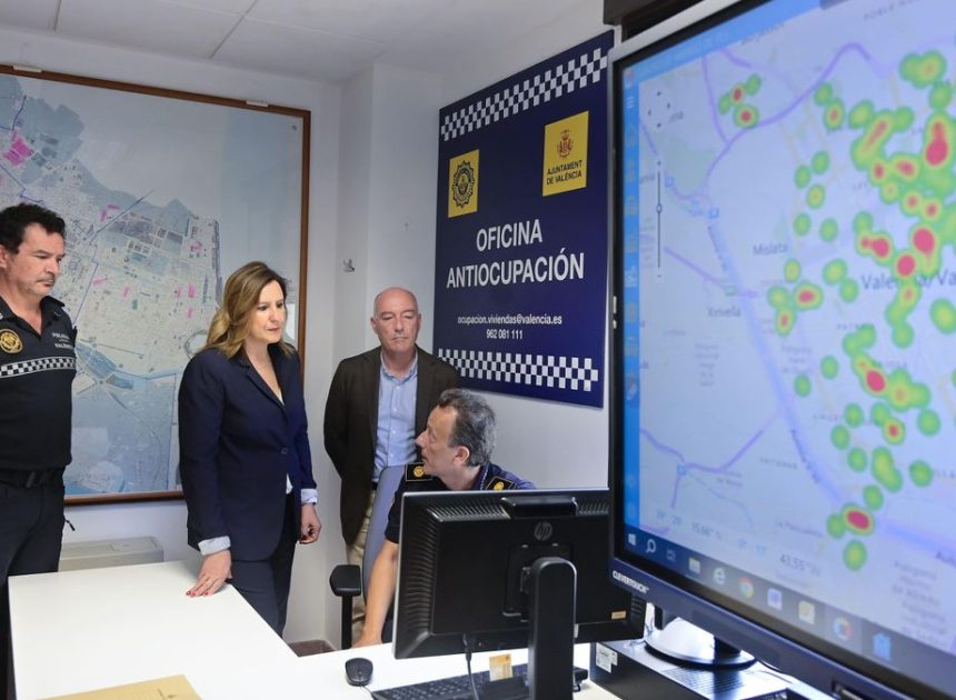 La oficina antiokupas de PP y Vox en València solo atiende ocho casos en cuatro meses con dos policías a tiempo completo