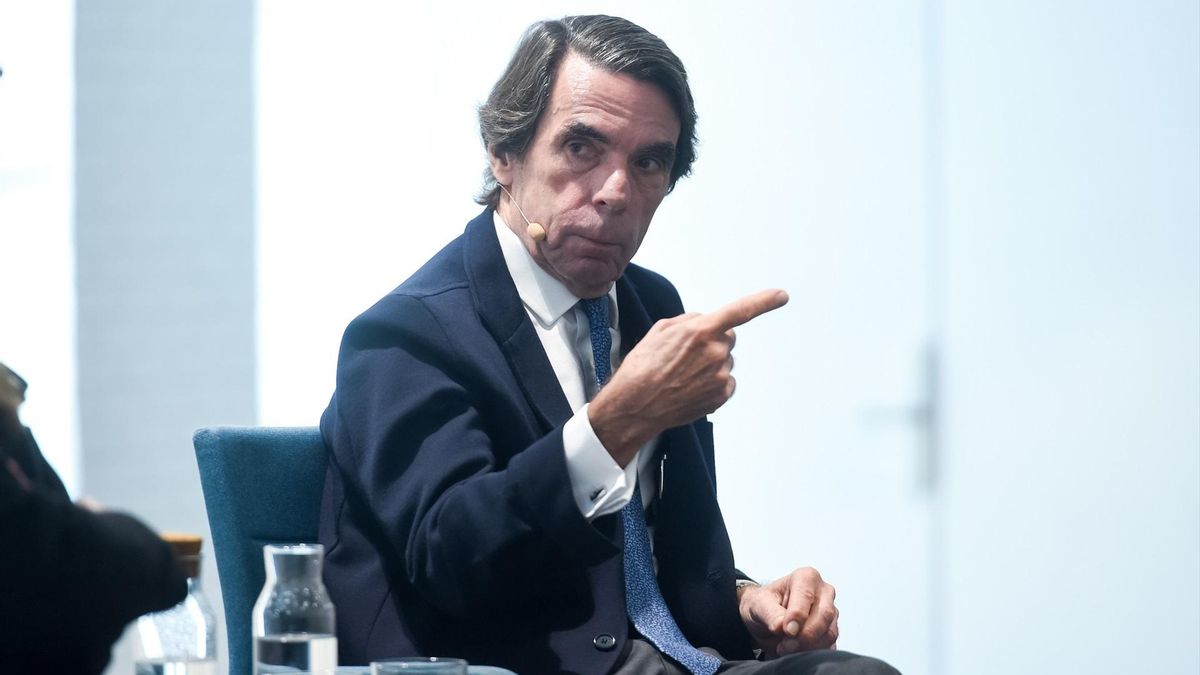 Aznar asegura que Sánchez no adelanta elecciones porque cree «mejor» estar en el Gobierno ante «las cuestiones judiciales»
