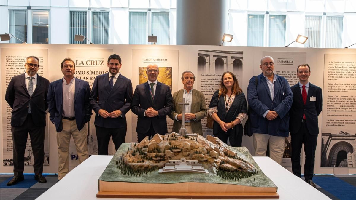 Vox, el partido que mantiene vivo el legado de Franco