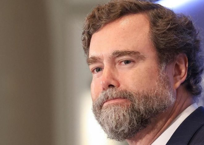 Espinosa de los Monteros dice que habrá una «resistencia interna increíble» a un gobierno de derechas y «calles quemadas»