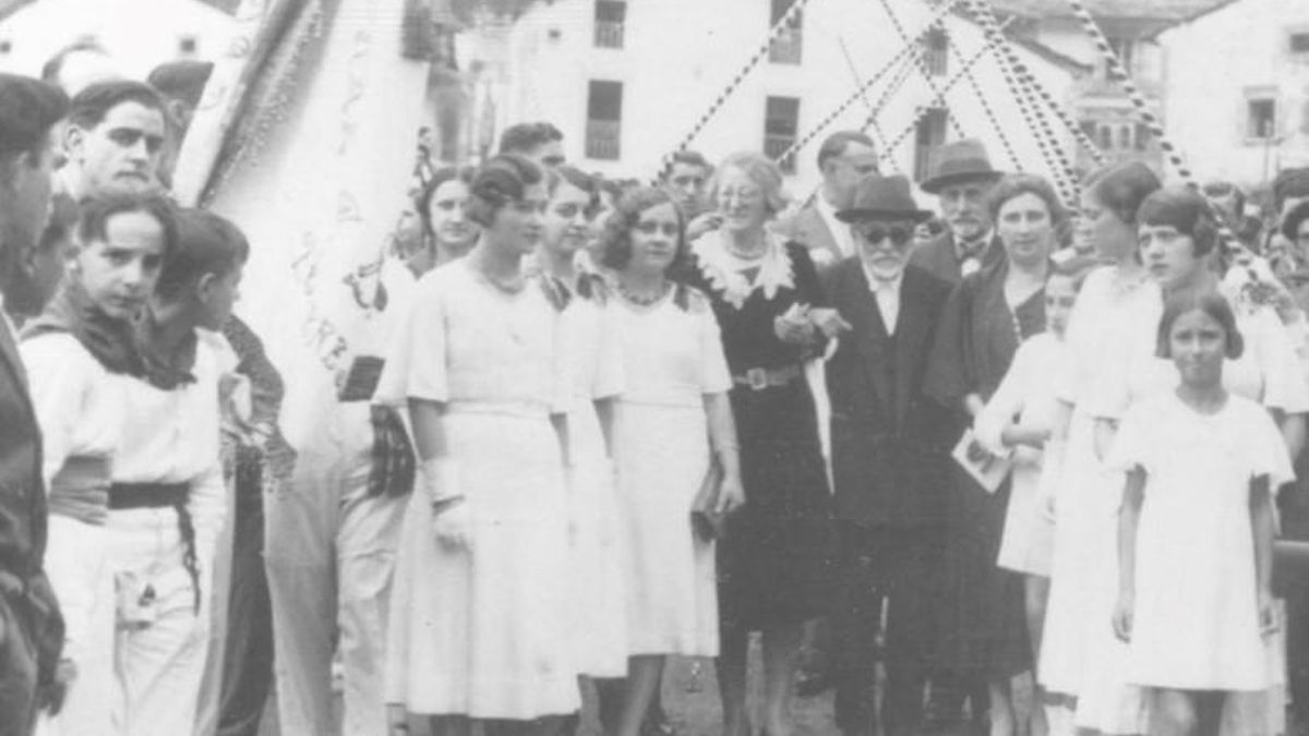 La diputada republicana Matilde de la Torre vuelve del exilio: el coro que fundó hace cien años impulsa el regreso de sus restos desde México