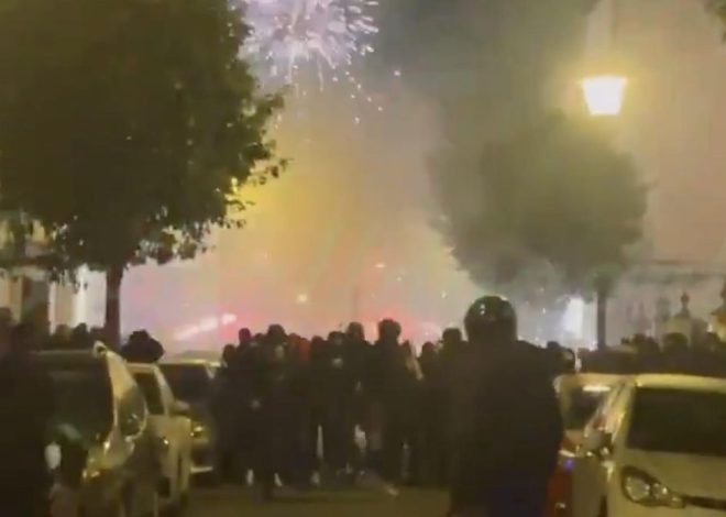 Detenidos 14 ultras del Sevilla y del Betis tras una reyerta cerca del estadio Sánchez-Pizjuán a las puertas del derbi