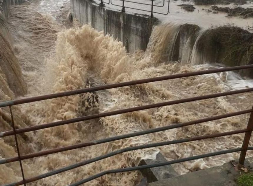 El alcalde de Nerva pide que se encauce ya el barranco desbordado este sábado: «Estamos agotados de pedir auxilio»
