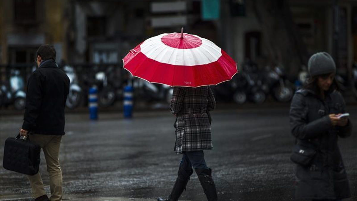 Las lluvias llegan a Madrid este miércoles con tormenta y rachas de viento muy fuerte en la Sierra