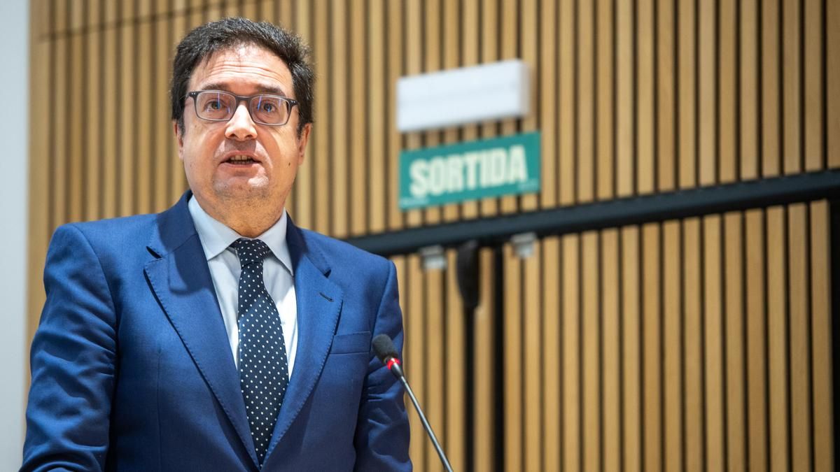 Gobierno y sindicatos negocian contrarreloj el sueldo de los funcionarios ante una alternativa incierta: «Hay margen»