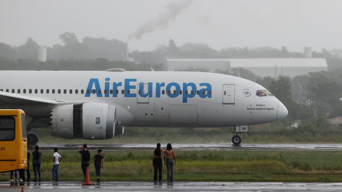 Air Europa cierra la venta del 26% a Turkish Airlines y adelanta la devolución de 475 millones del rescate del Estado