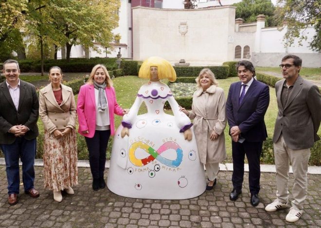 Almeida gasta 60.000 euros de dinero público en comprar réplicas de ‘meninas policía’ al impulsor de la idea