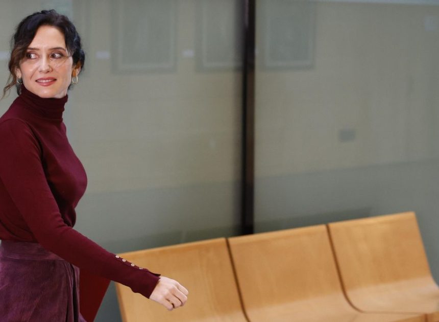 Ayuso dice que se ha sacado de «contexto» que dijera sobre las personas migrantes que «alguien tendrá que limpiar casas»