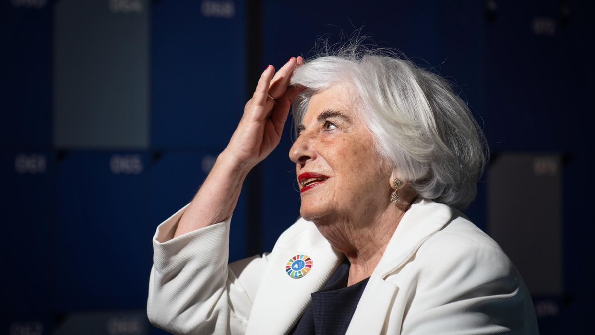 Paca Sauquillo: «La democracia no la trajo el rey, la trajo el pueblo español»