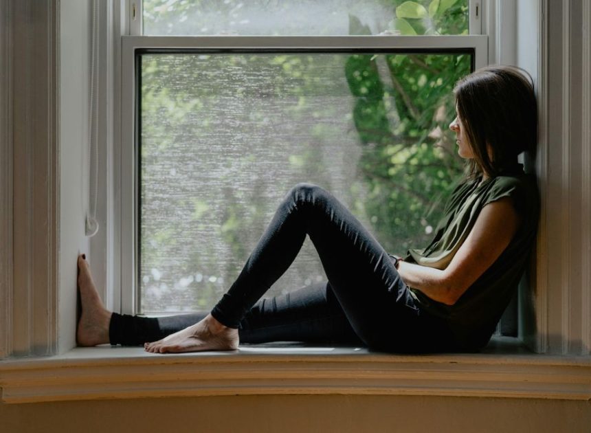 Raquel Navarro, psicóloga, sobre el poder del silencio para nuestra salud: «Los beneficios son incontables»