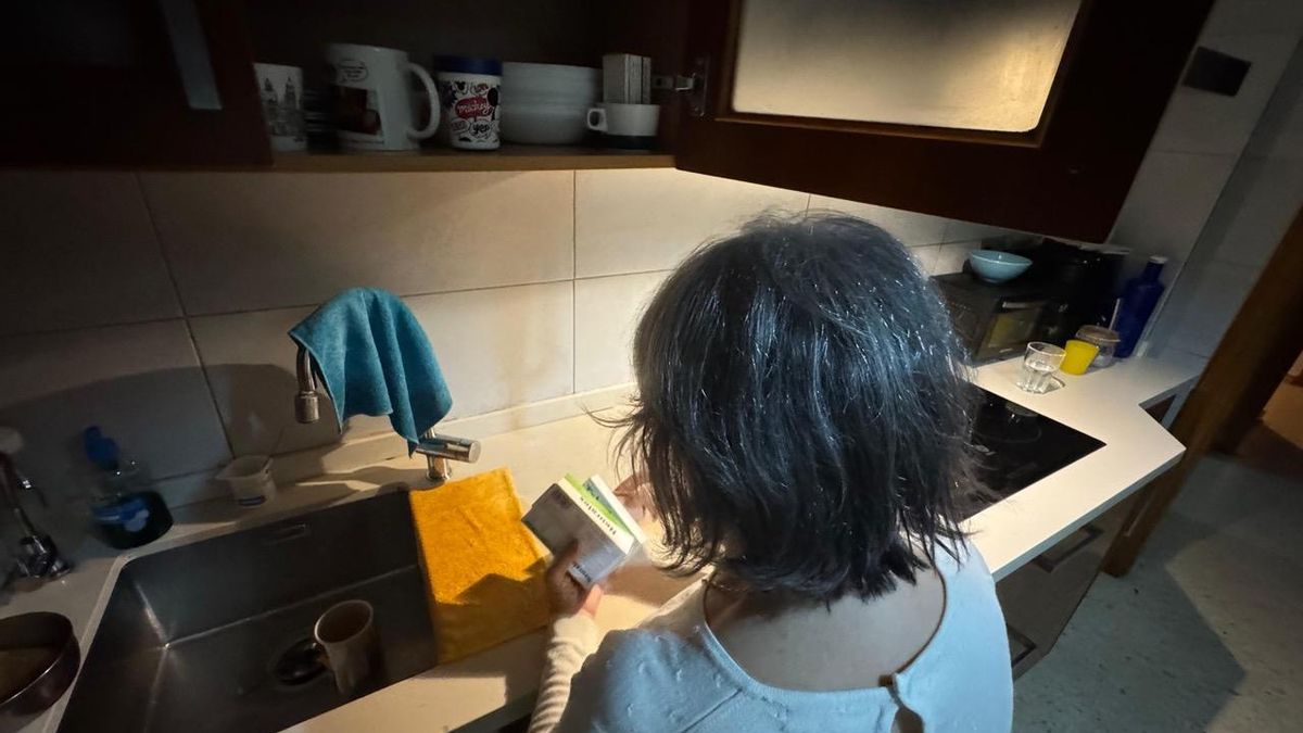 Una enferma de alzhéimer lleva más de dos años esperando que la explore un neurólogo de la Sanidad pública