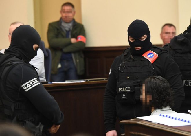 Francia detiene a tres personas acusadas de conspiración terrorista junto al único yihadista vivo de los atentados de 2015