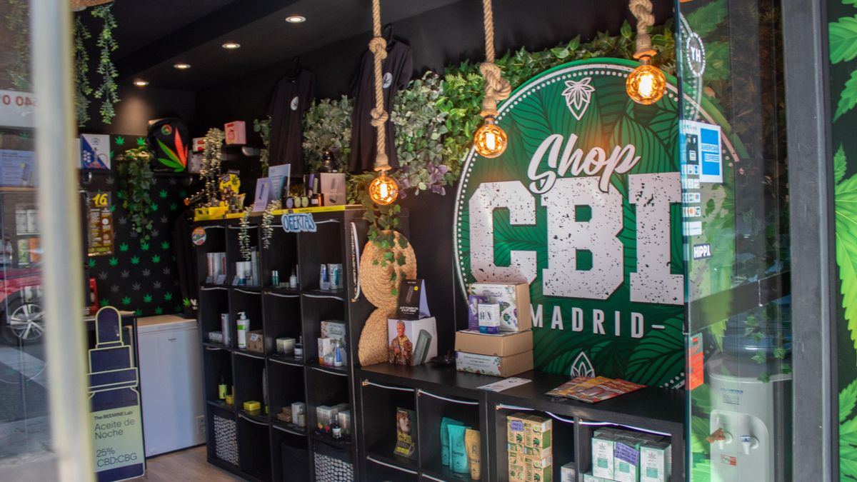 Las denuncias policiales contra tiendas de CBD que acaban archivadas por la Justicia: “Tuve que cerrar por acoso y amenazas”