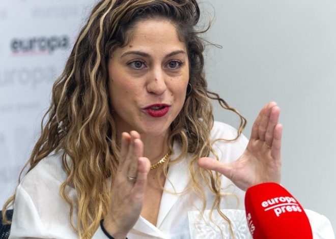 Sumar apuesta por coaliciones «amplias» de la izquierda y candidaturas «únicas» de cara al nuevo ciclo electoral