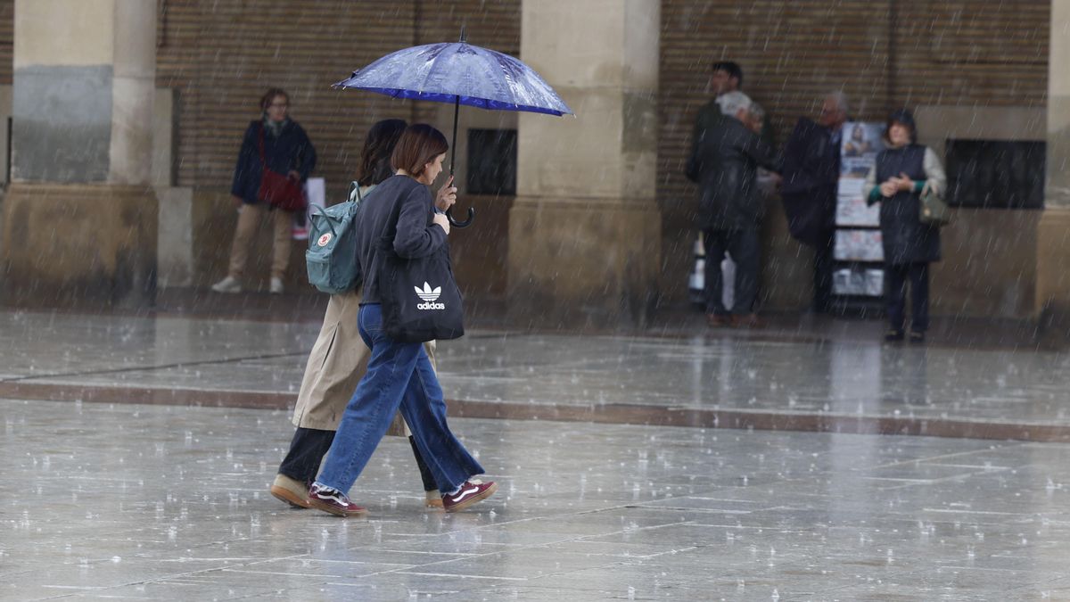La lluvia se queda de forma tímida en Madrid y no se descarta nieve en la Sierra