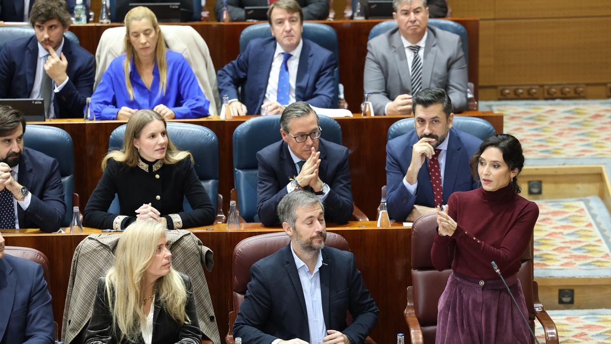 El PSOE recuerda a Ayuso las «mentiras» de su pareja en el Supremo y ella responde que Quirón es «el mejor grupo sanitario de España»