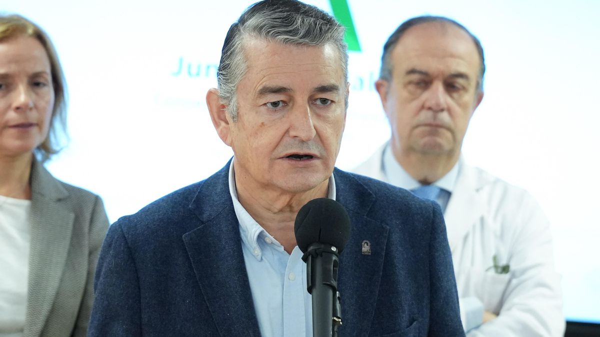 El consejero andaluz de Sanidad acusa a Amama de «confundir» con los datos del cribado: «¿Hay algo que ocultar?»