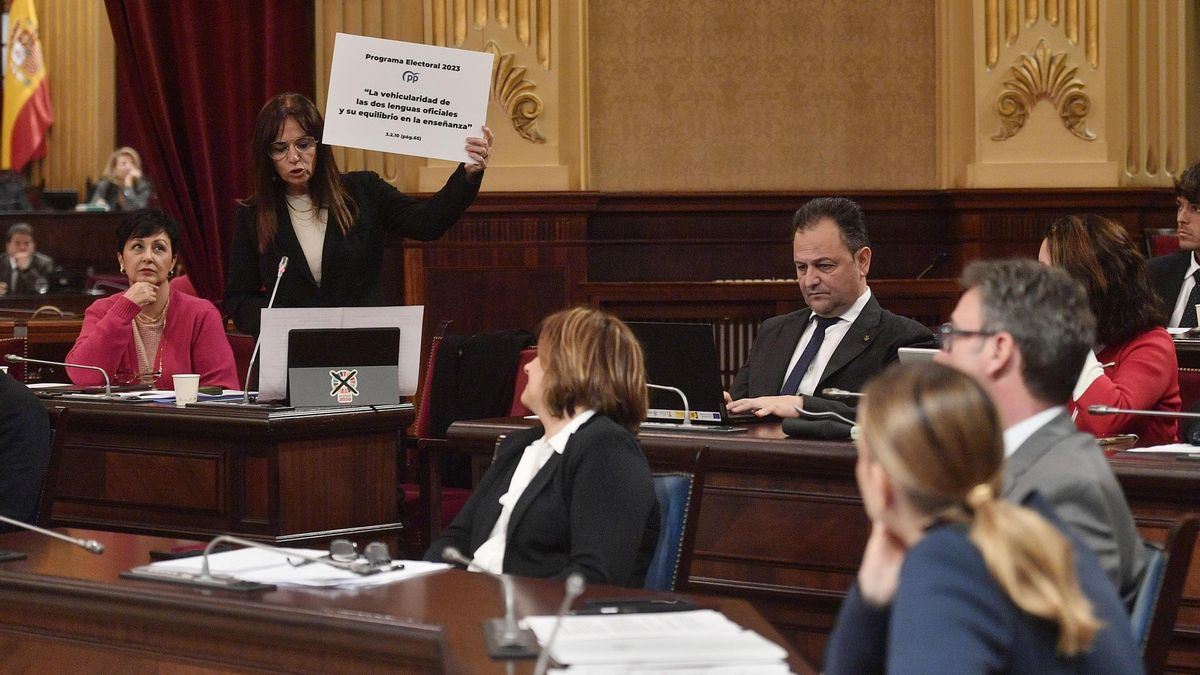 El PP inicia los trámites para blindar por ley el español en la escuela balear y frena las «imposiciones» de Vox contra el catalán