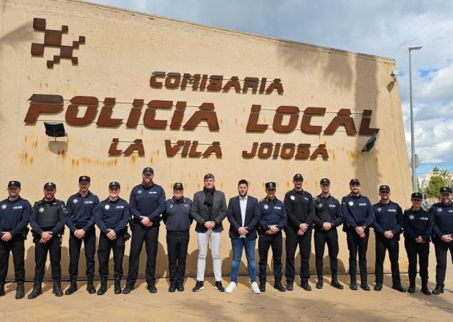 Los inspectores enchufados en la Policía Local de la Vila Joiosa siguen activos pese a vencer la asignación temporal de un año