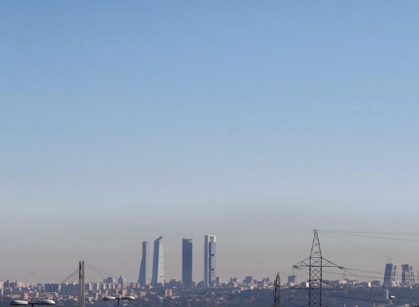 Los 27 países de la UE debilitan las exigencias climáticas para cerrar un acuerdo para la COP30