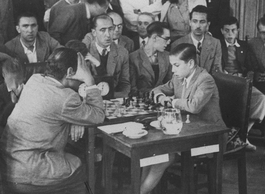 Arturo Pomar, el ‘Mozart del ajedrez’ que usó Franco para sacar a la dictadura del aislamiento