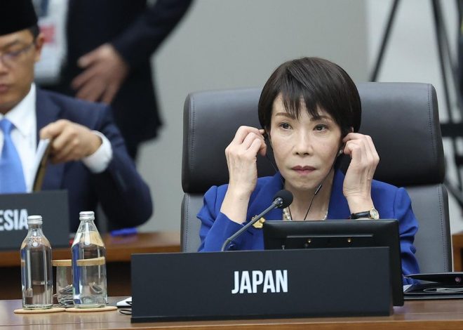 La primera ministra de Japón presume de dormir dos horas tras la polémica por una reunión a las tres de la madrugada