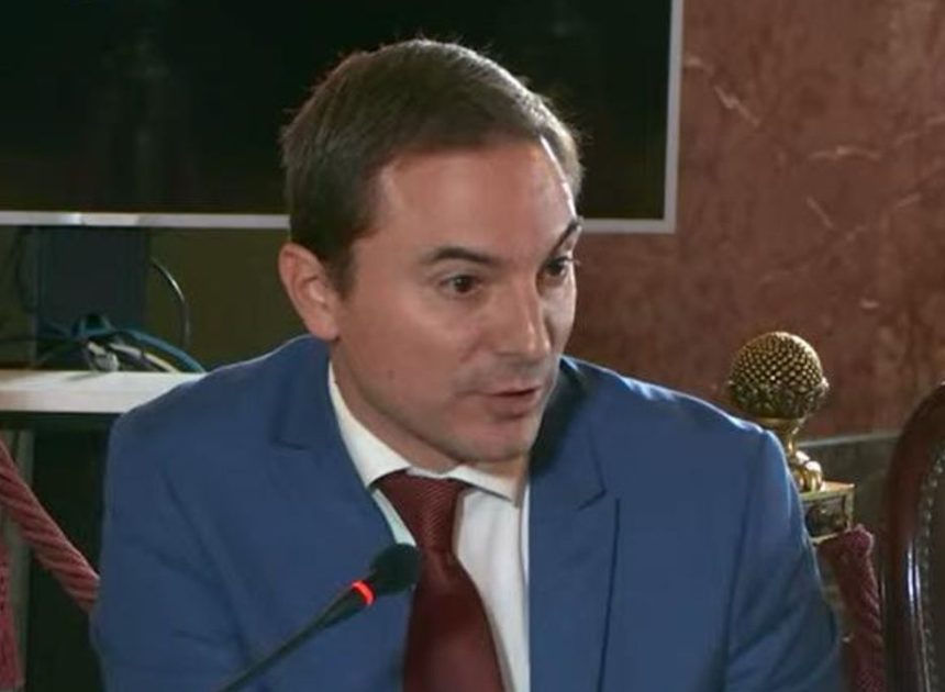 Lobato y Sánchez Acera desvinculan al Gobierno y la Fiscalía de la recepción de la confesión de la pareja de Ayuso