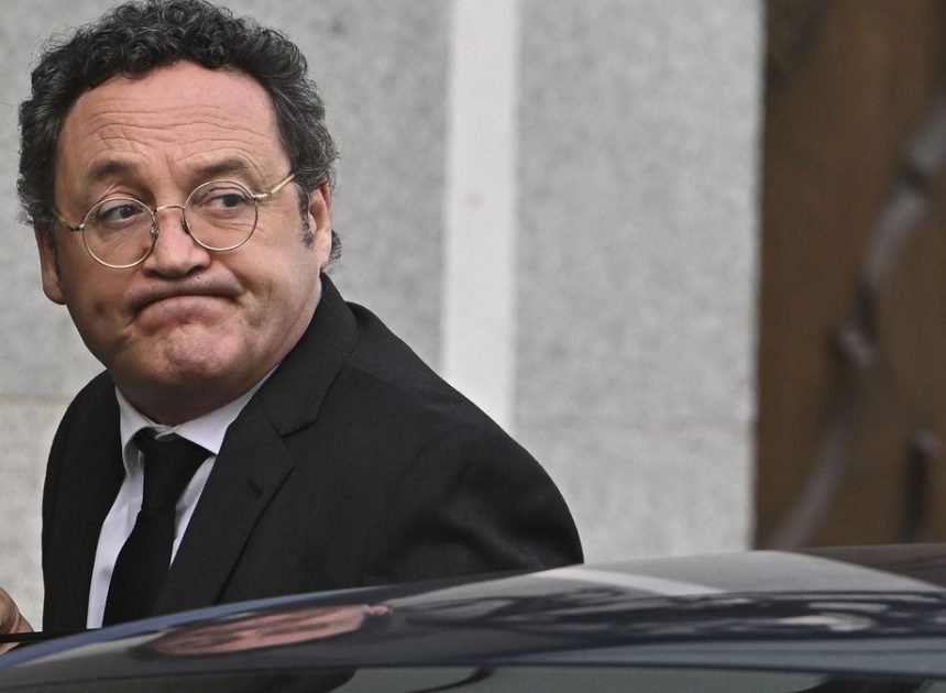 No es el fiscal general el que debe demostrar que es inocente