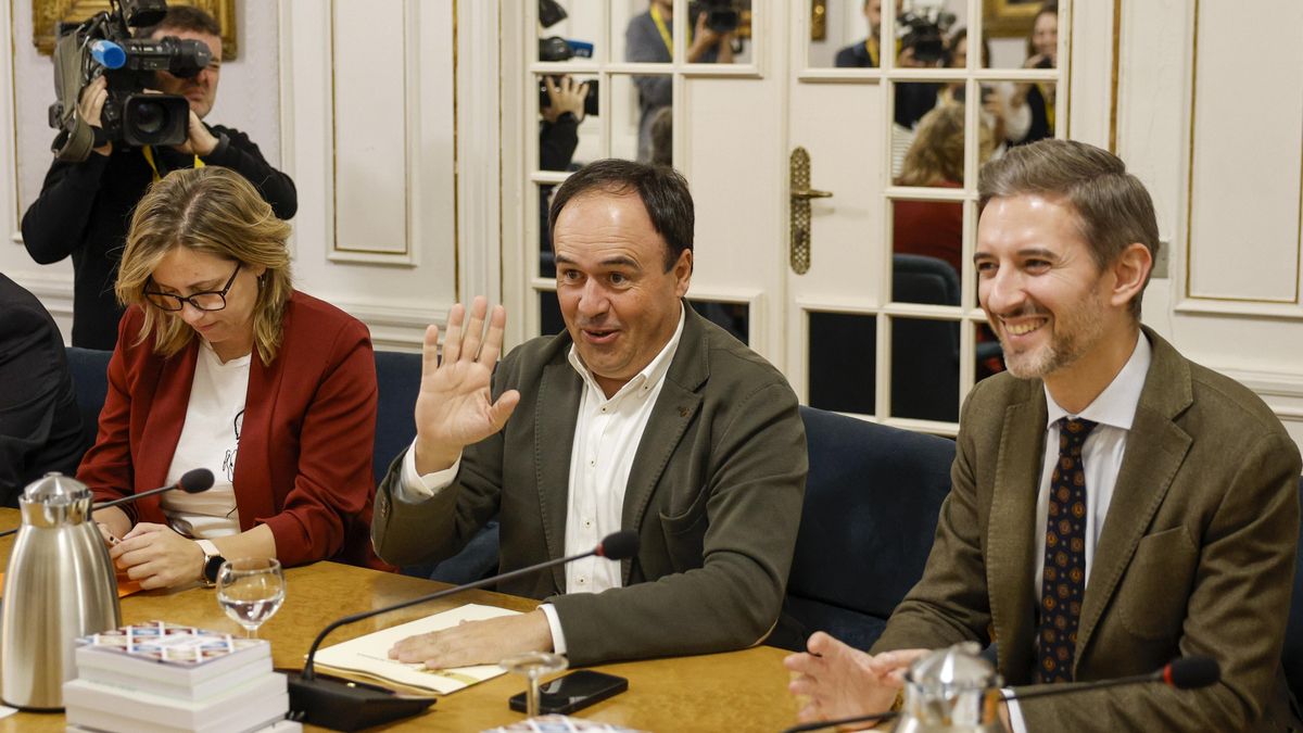 Feijóo elige a Pérez Llorca para suceder a Carlos Mazón al frente de la Generalitat