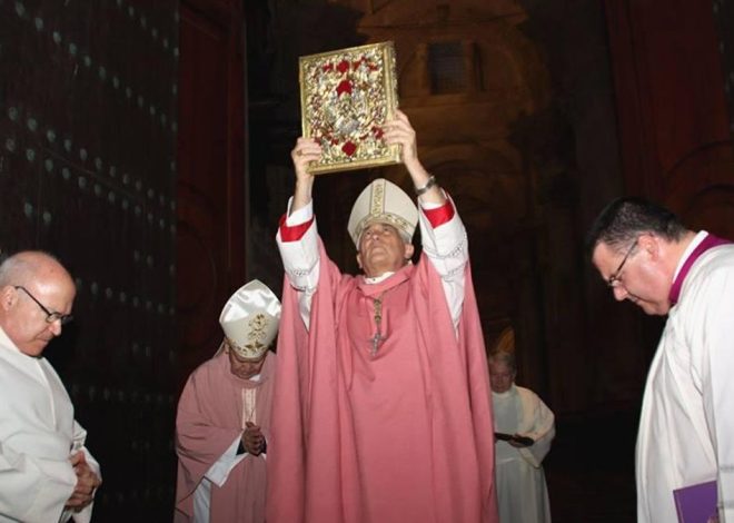 El Vaticano investiga por pederastia al obispo de Cádiz: «Se metía en mi cama, me acariciaba y besaba»