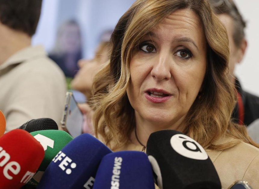 La alcaldesa de València, del PP, evita condenar directamente el franquismo: «Tuvo sus lados positivos y negativos»