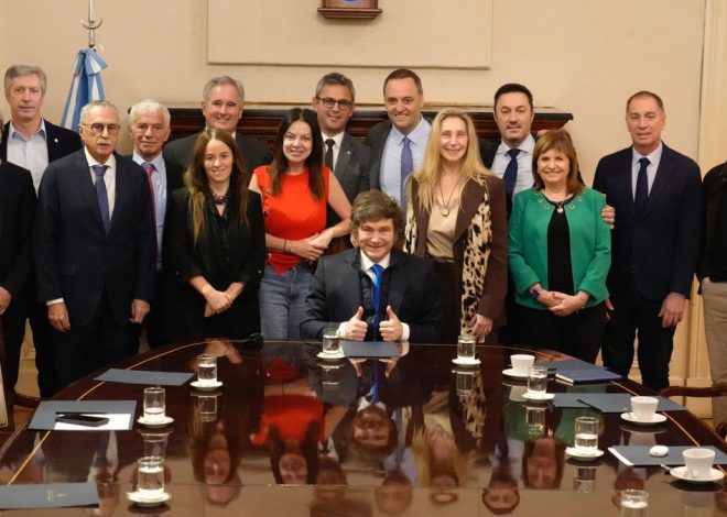 Milei y su hermana Karina refuerzan el Gobierno con leales