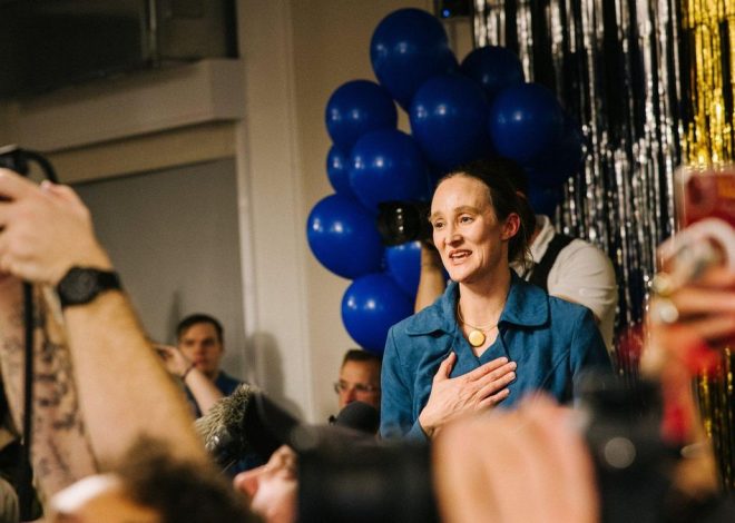 La socialista Katie Wilson gana la alcaldía de Seattle en un giro a la izquierda ante el demócrata Bruce Harrell, que buscaba la reelección