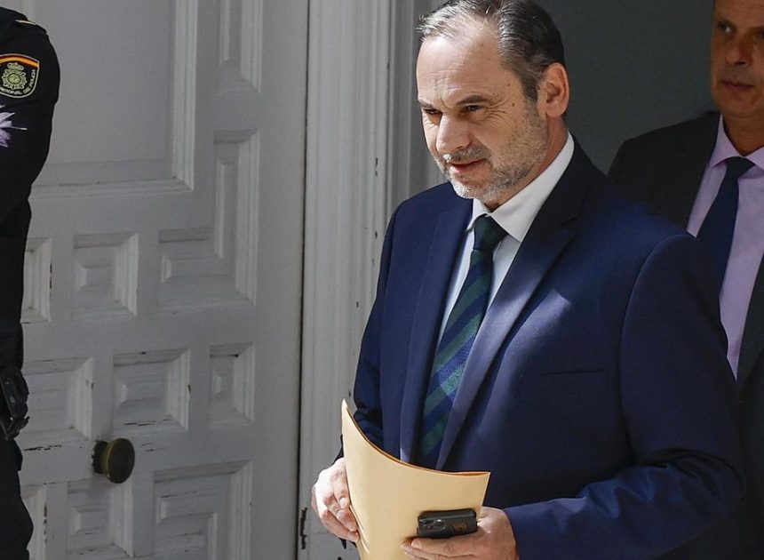 Anticorrupción pide al juez que revise la libertad de Ábalos y Koldo García tras pedirles cárcel por las mascarillas