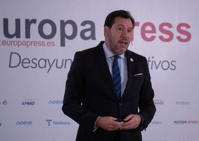 Óscar Puente anuncia la conexión de Madrid y Barcelona «en menos de dos horas» con trenes a 350 kilómetros por hora