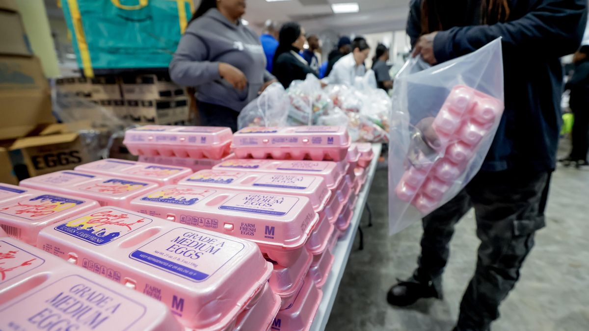 El Supremo de EEUU prorroga el bloqueo a los pagos de las ayudas para alimentos mientras se tramita la reapertura del Gobierno