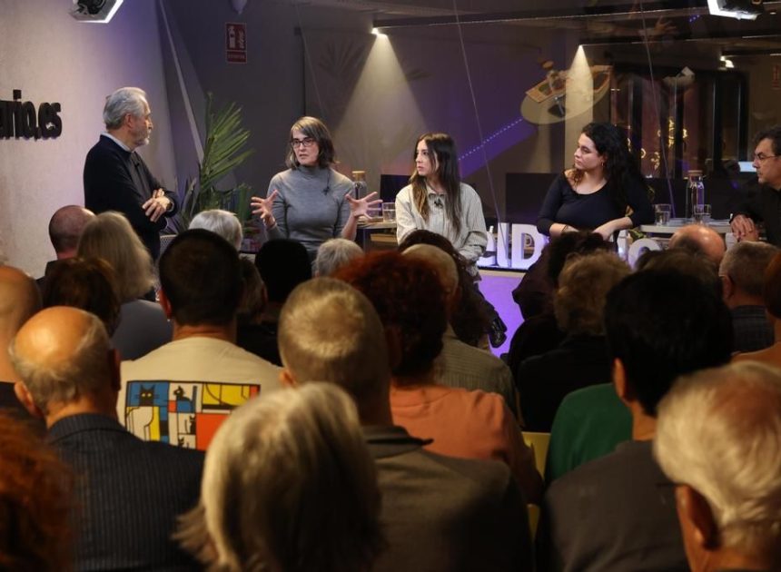 «Te parece que los derechos son algo natural y no es así»: lecciones pendientes 50 años después de la muerte de Franco