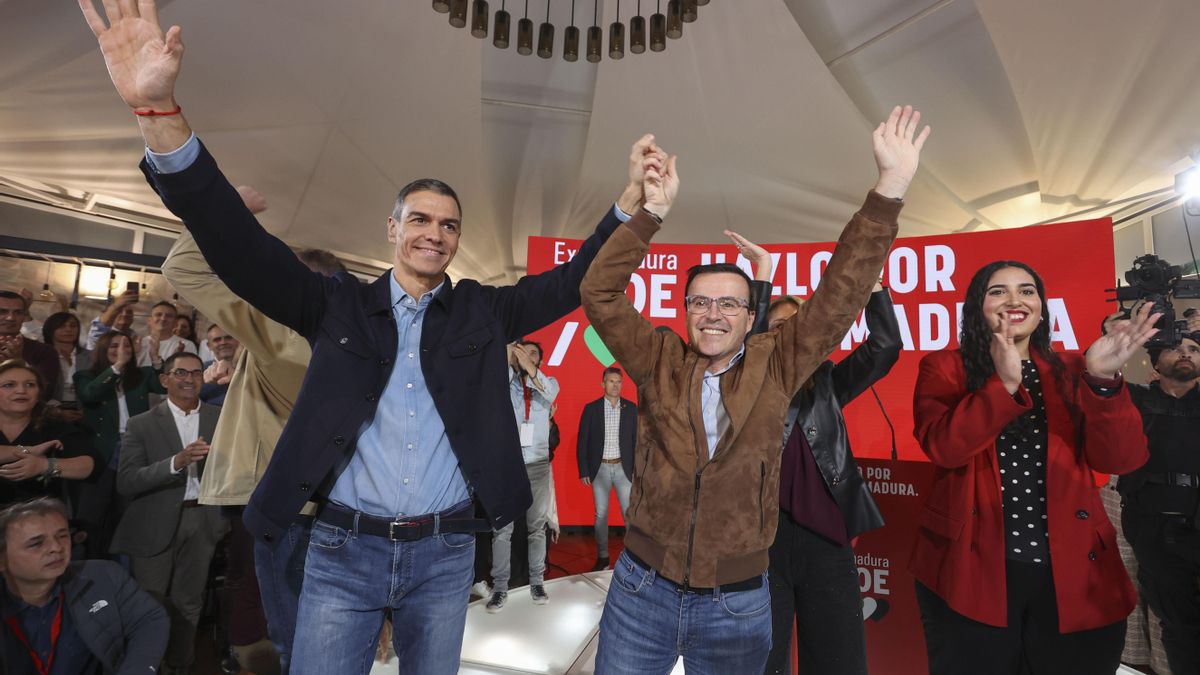Sánchez obvia el juicio contra el candidato del PSOE y su hermano en la campaña de Extremadura