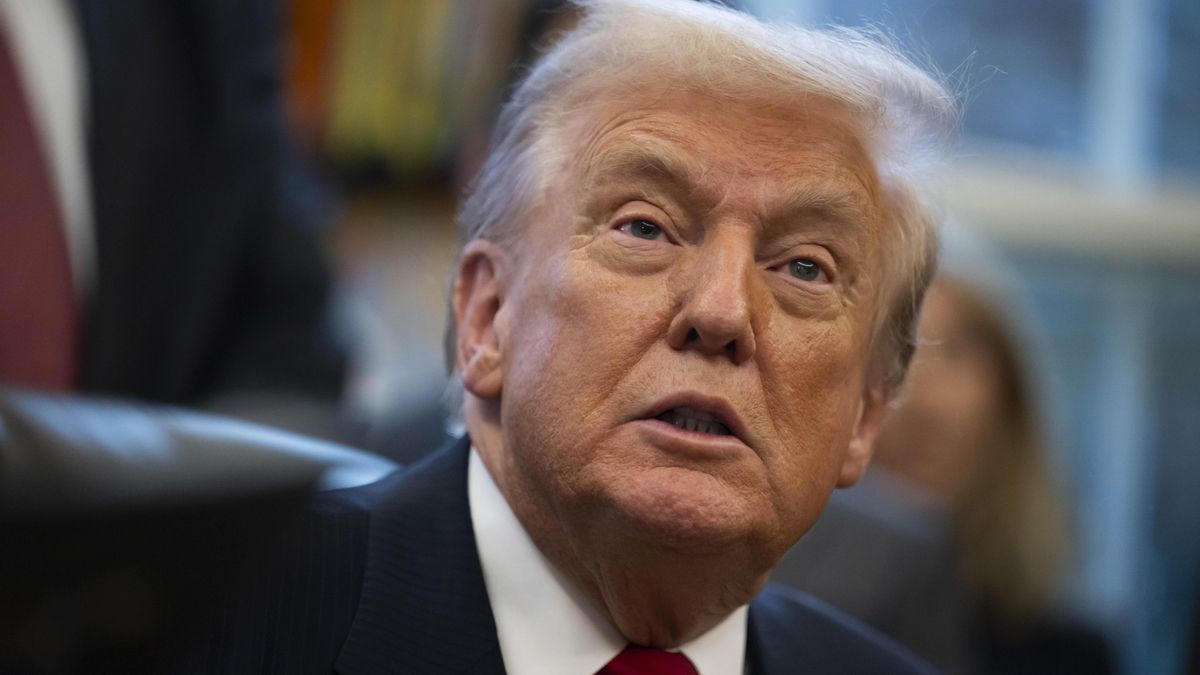 Trump reconoce que sus aranceles encarecen los precios de los alimentos y decreta ahora exenciones para la carne, el café y los plátanos